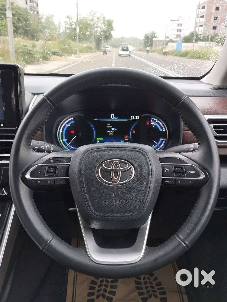 Toyota Innova Hycross 2.0 Vx Hybrid 7 Str, 2025, Petrol