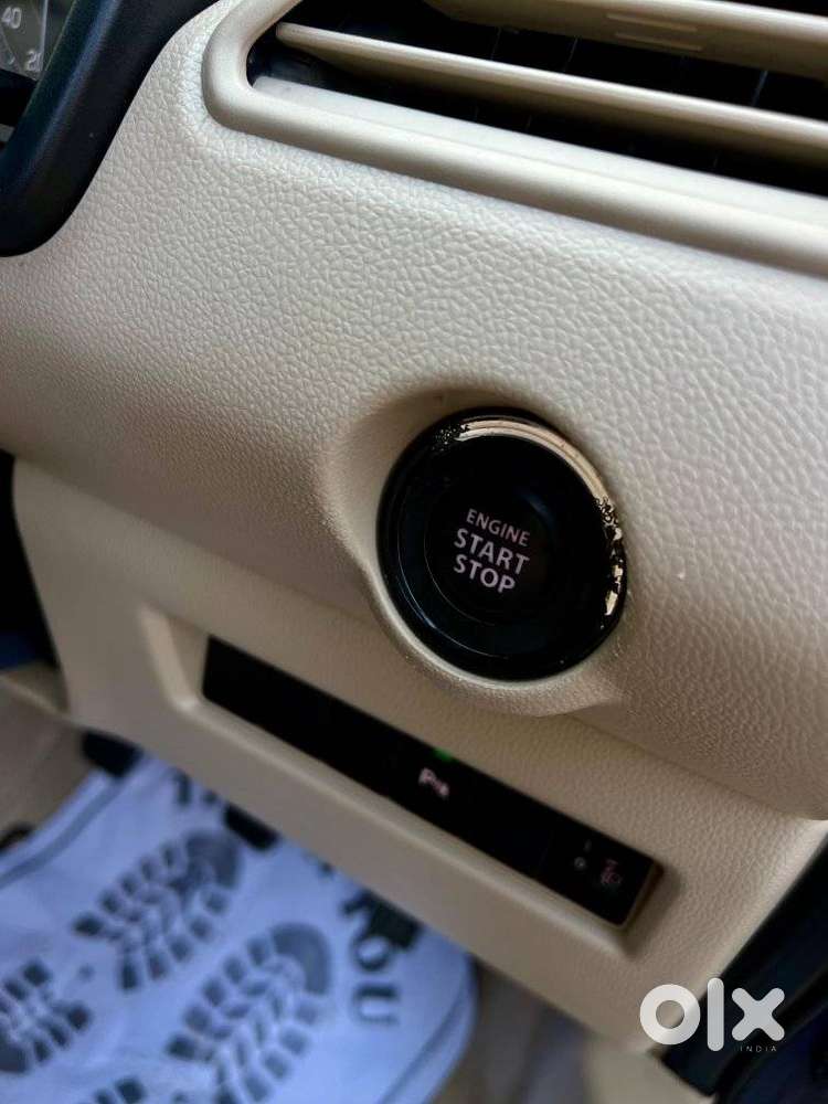 Maruti Suzuki Swift Dzire Zdi + Mt, 2017, Diesel