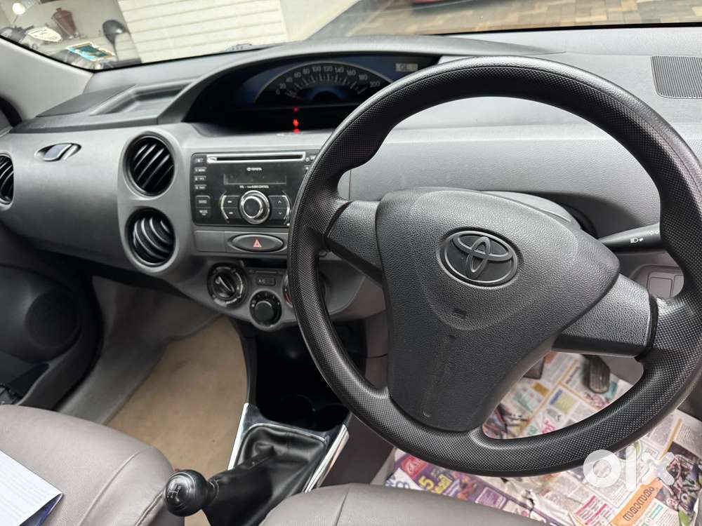 Toyota Etios Liva G, 2013, Petrol