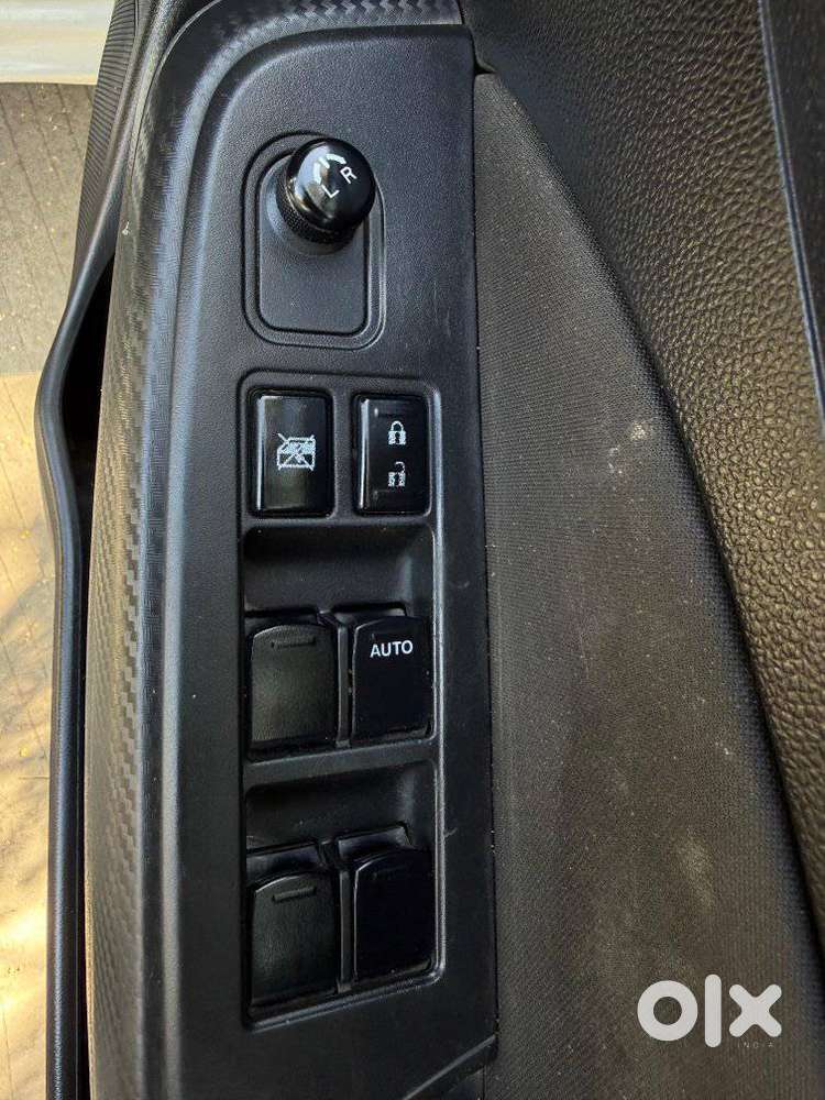 Maruti Suzuki Swift Vvt Vxi, 2022, Petrol