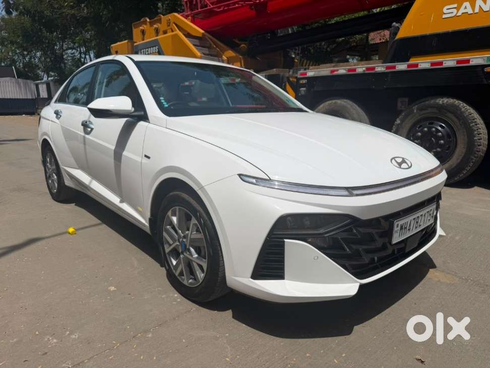 Hyundai Verna 1.5 Sx (o) Ivt, 2025, Petrol