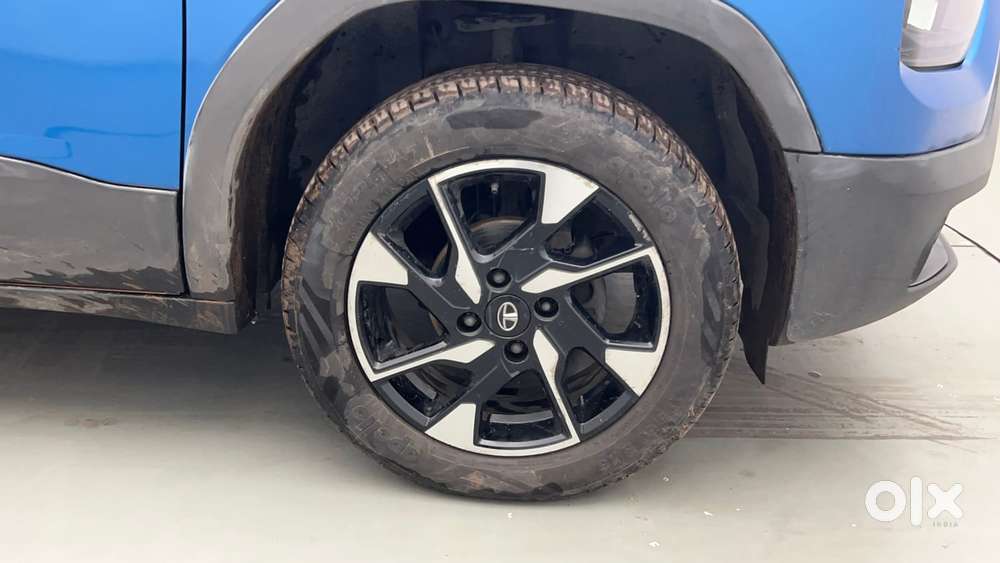Tata Punch 1.2 Revotron Creative Dual Tone, 2021, Petrol