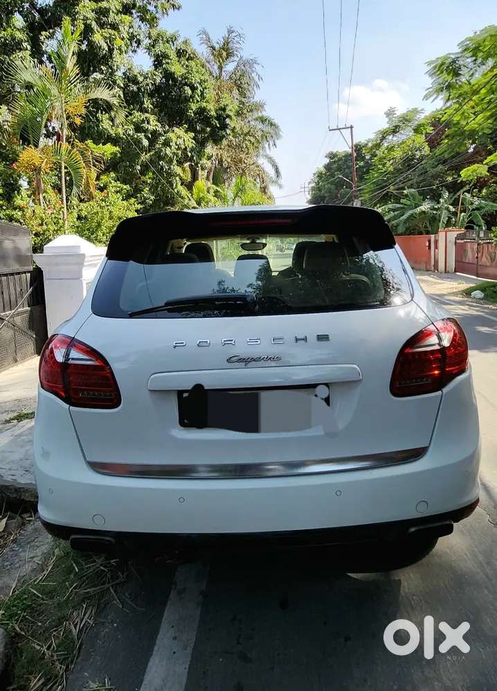 Porshe Cayenne Car Well Maintained