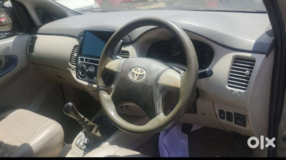 Toyota Innova 2.5 Ev (diesel) Ps 8 Seater Bs Iv, 2013, Diesel