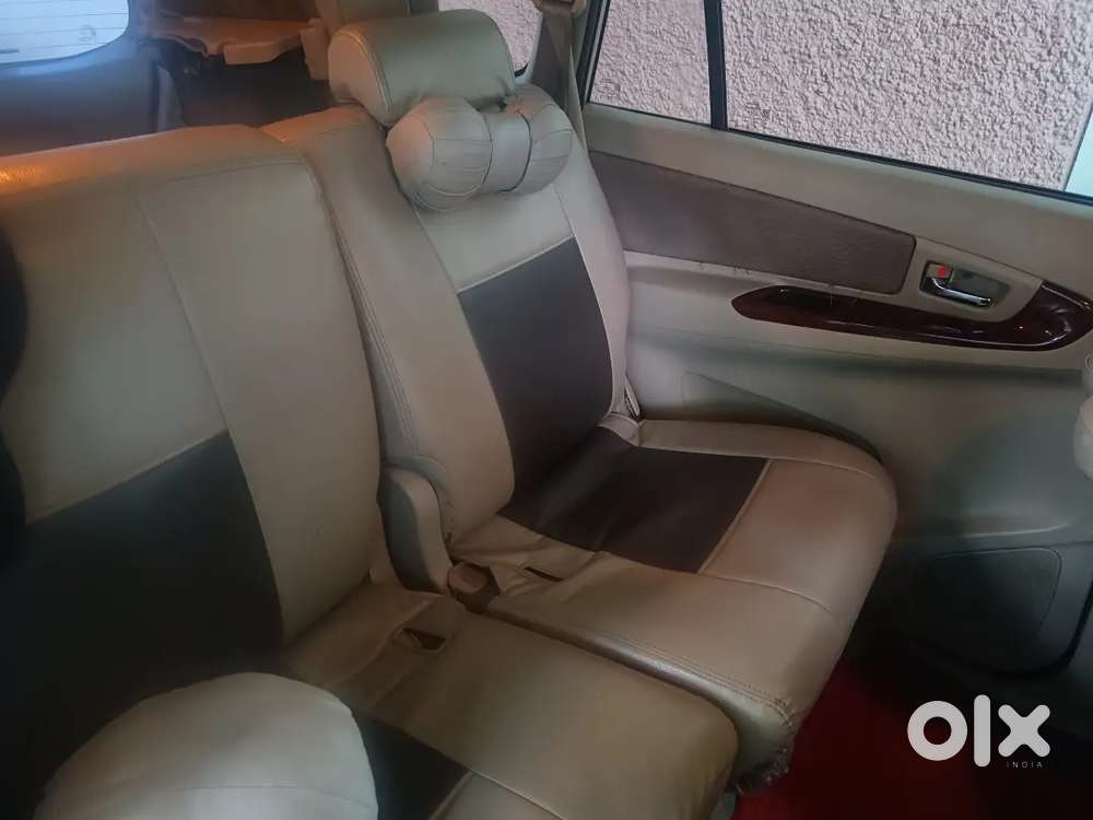 Toyota Innova 2012 Diesel 210000 Km Driven