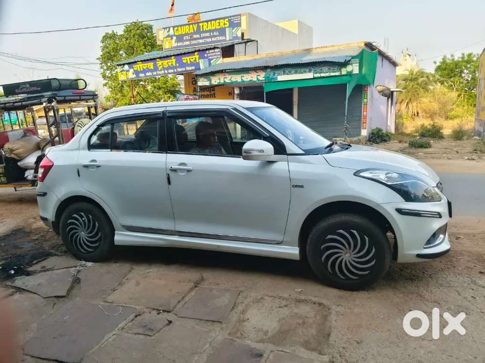 Maruti Suzuki Dzire 2017 Petrol