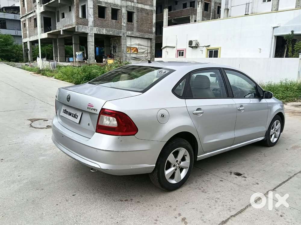Skoda Rapid [ ] 1.5 Style Plus Tdi At, 2016, Diesel