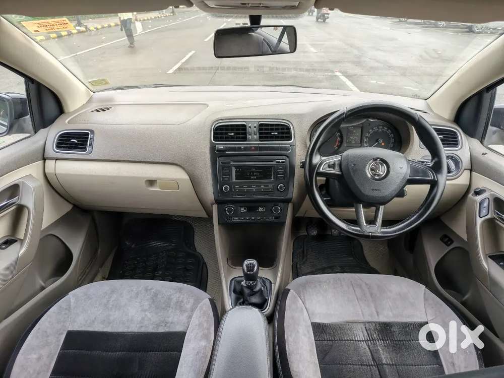 Skoda Rapid Elegance 2015