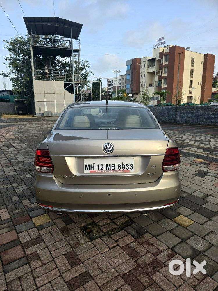 Volkswagen Vento 1.2 Tsi Highline Plus At, 2015, Petrol