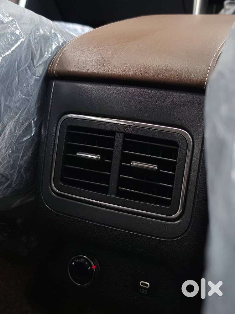 Mahindra Scorpio N Z8 Select Diesel At 2wd 7-seater, 2025, Diesel
