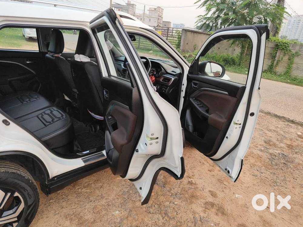 Maruti Suzuki Brezza Zxi Plus Smart Hybrid, 2023, Petrol