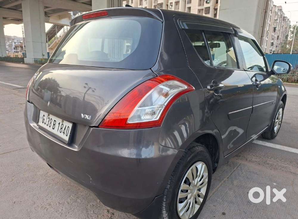 Maruti Suzuki Swift Vxi + Manual, 2016, Petrol