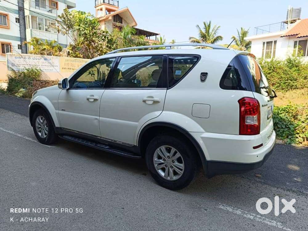 Mahindra Rexton, 2017, Diesel