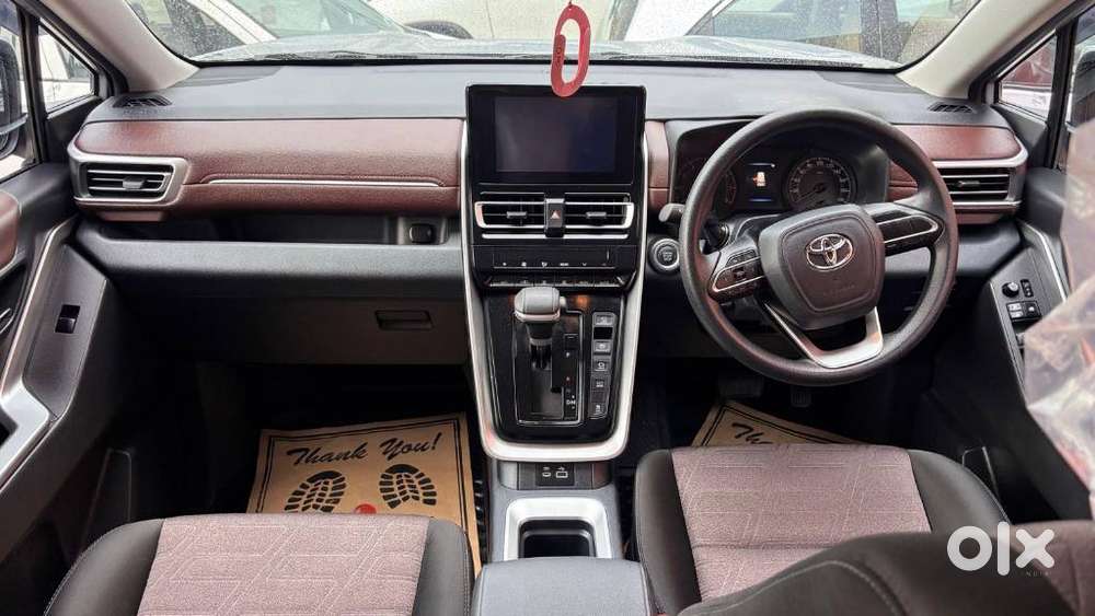 Toyota Innova Hycross, 2026, Petrol