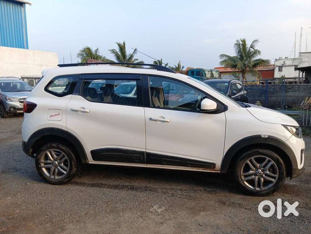 Renault Triber Rxz Easy-r Amt, 2021, Petrol