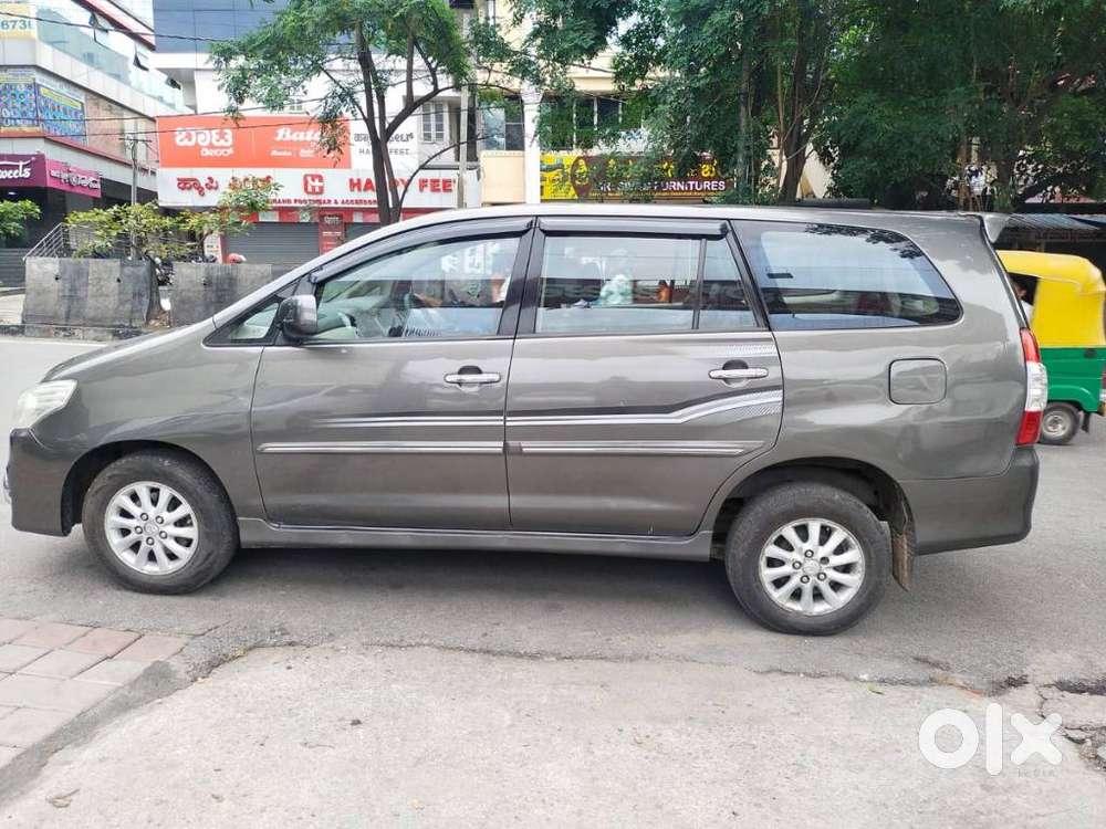 Toyota Innova 2.5 Vx (diesel) 8 Seater, 2012, Diesel