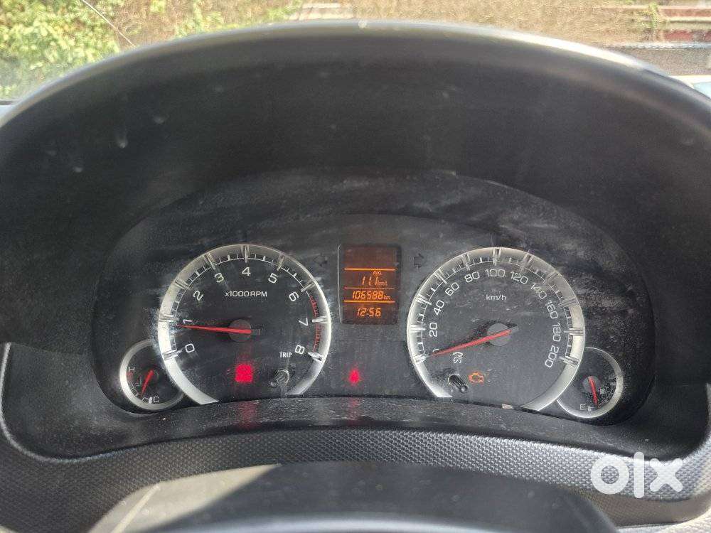 Maruti Suzuki Swift Vxi + Manual, 2017, Petrol