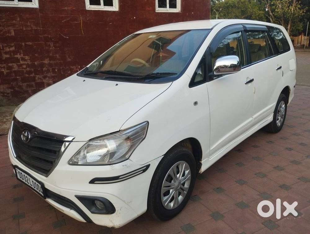 Toyota Innova 2.5 G (diesel) 8 Seater, 2014, Diesel