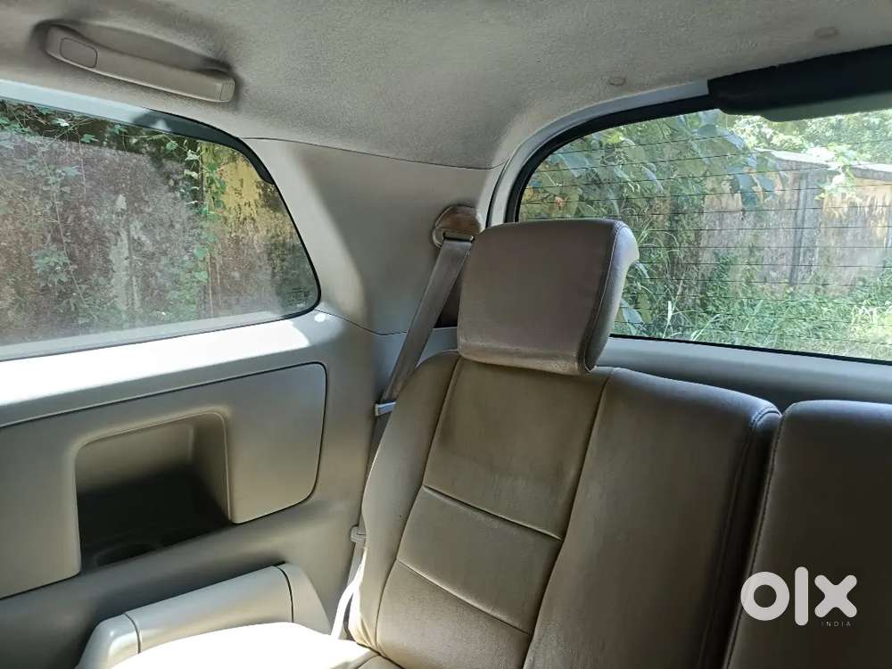 Toyota Innova 2012 Diesel 480000 Km Driven