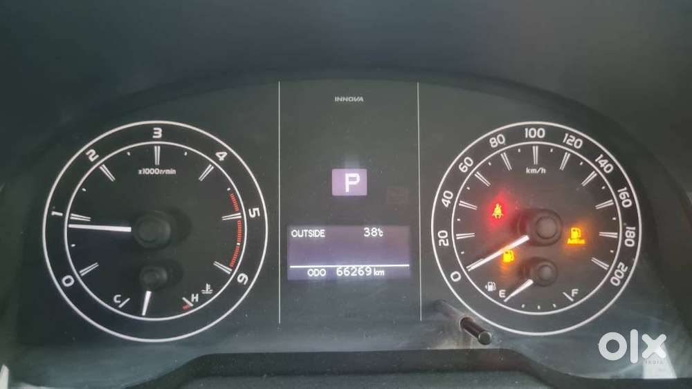 Toyota Innova Crysta [2020-ongoing] 2.4 Gx At 8 Str, 2021, Diesel