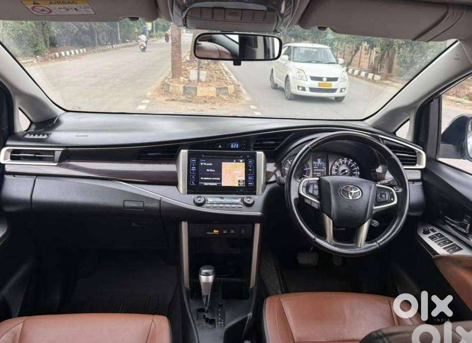 Toyota Innova Crysta 2.8 Zx At, 2017, Diesel