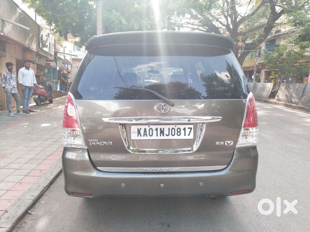 Toyota Innova 2.5 Vx 8 Str Bs-iii, 2010, Diesel