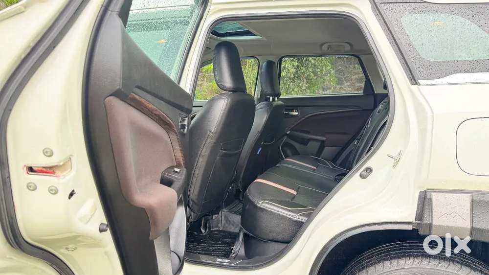Brezza 1.5 Zxi Cng Dual Tone 2024 Top Model
