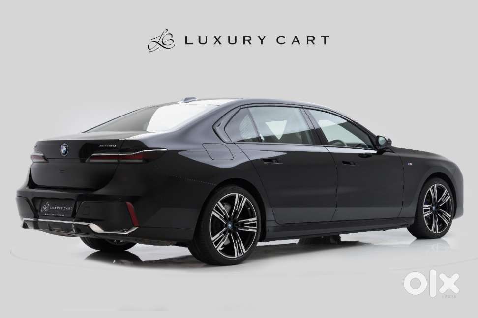 Bmw I7 Xdrive60, 2023, Electric
