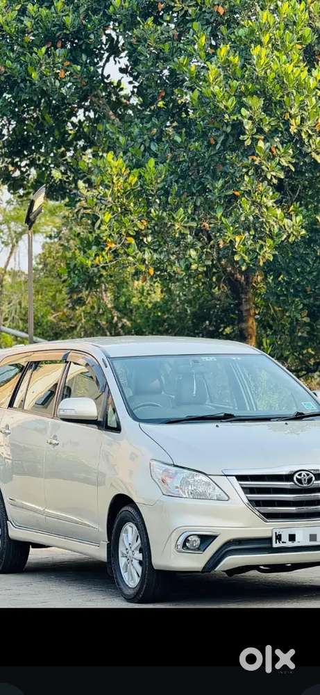 Toyota Innova 2015 Diesel Well Maintained