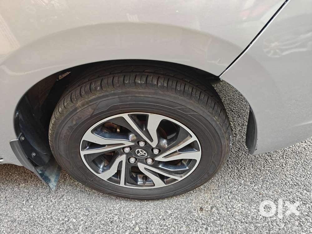 Toyota Innova Crysta 2.4 G Mt 7 Str, 2022, Diesel