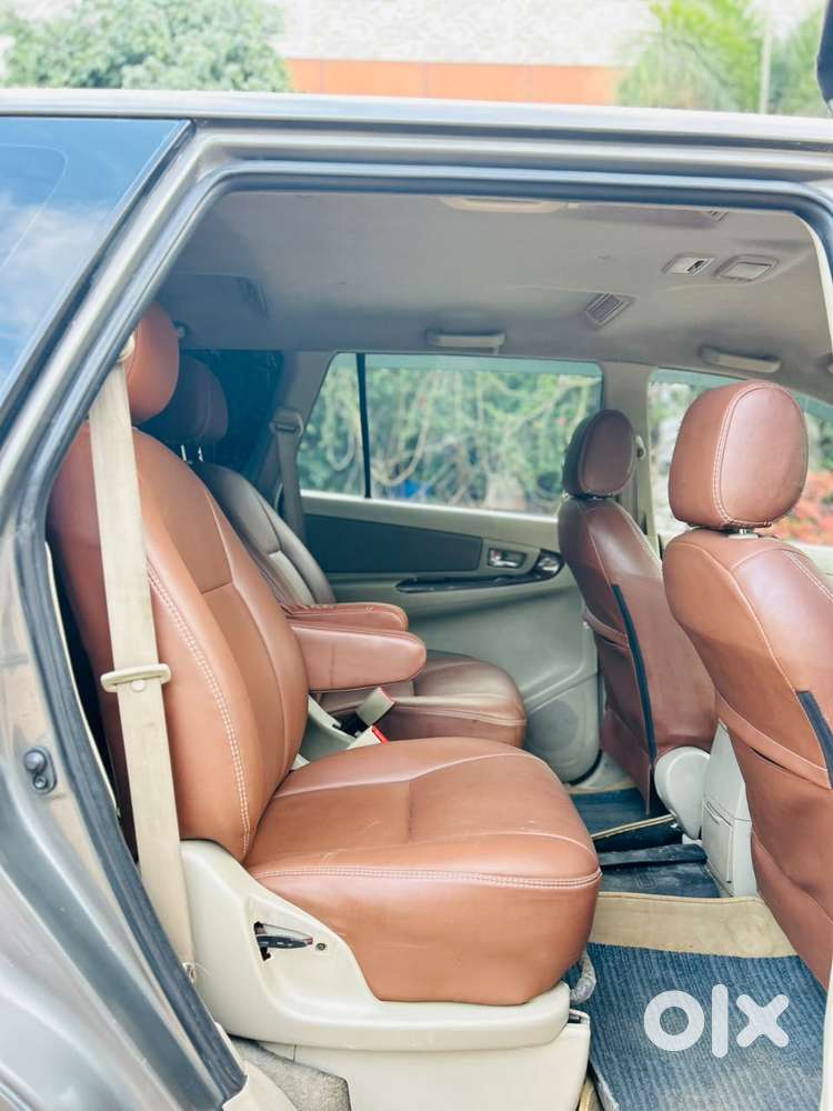 Toyota Innova 2.5 V 7 Str, 2014, Diesel