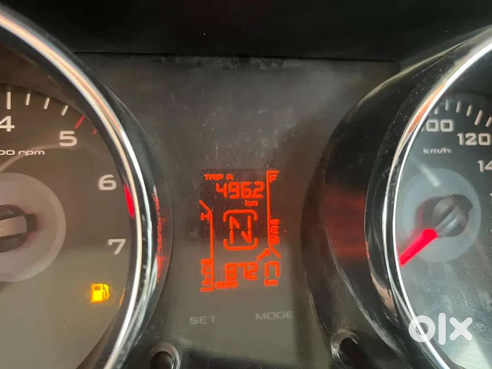 Mahindra Tuv 300 2017 Diesel Manual Top And Variant