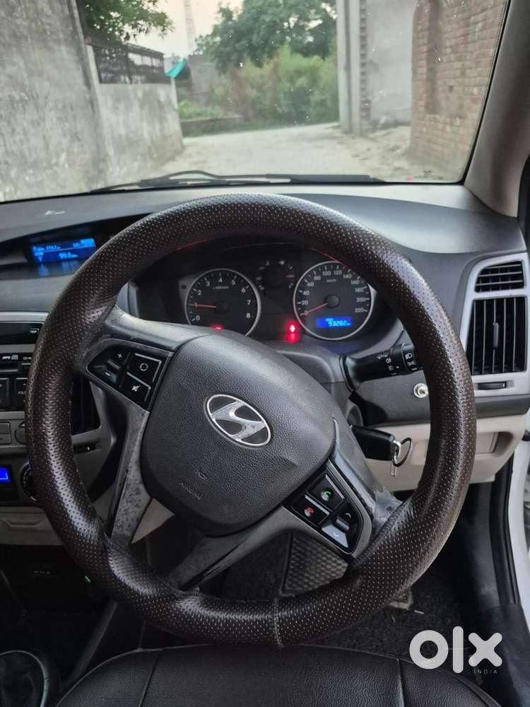 Hyundai I20 Sportz Petrol 2014