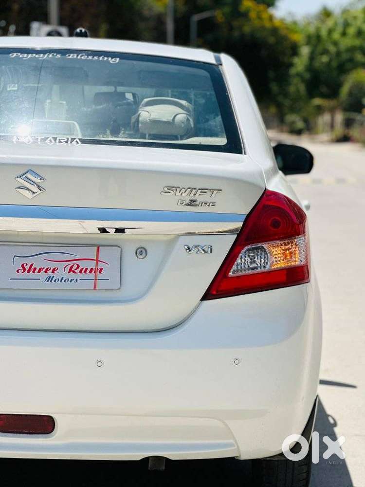 Maruti Suzuki Dzire 1.2 Vxi, 2014, Petrol