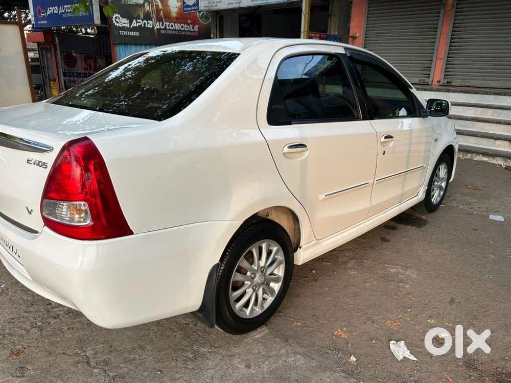 Toyota Etios 2011 Petrol Well Maintained