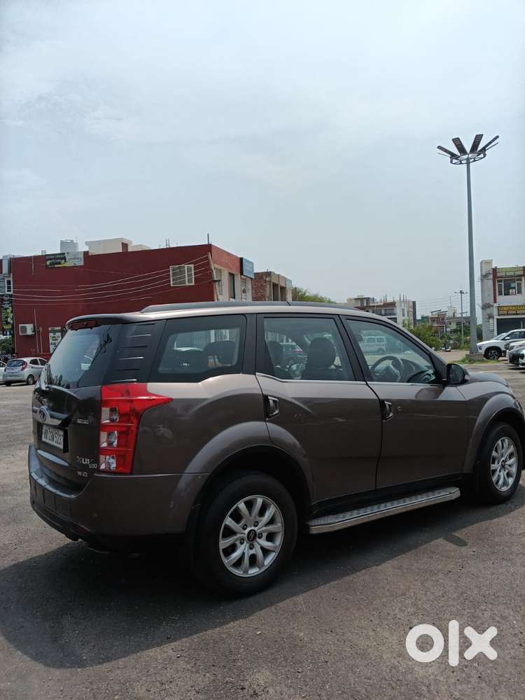 Mahindra Xuv500, 2017