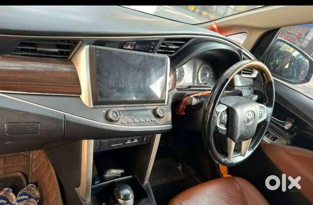 Toyota Innova Crysta 2.8 Zx At, 2016, Petrol