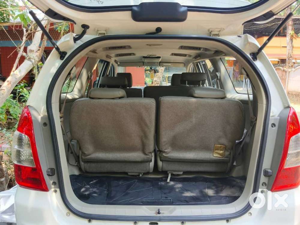 Innova 8 Seater 35000 Km Run Very Good Condition  Single Owner