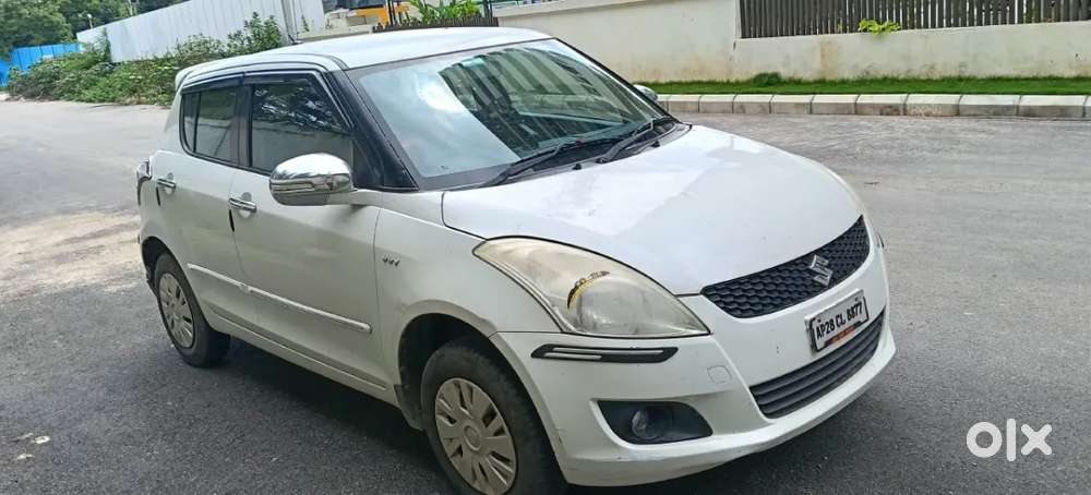 Maruti Suzuki Swift Vxi Bsiv, 2014, Petrol