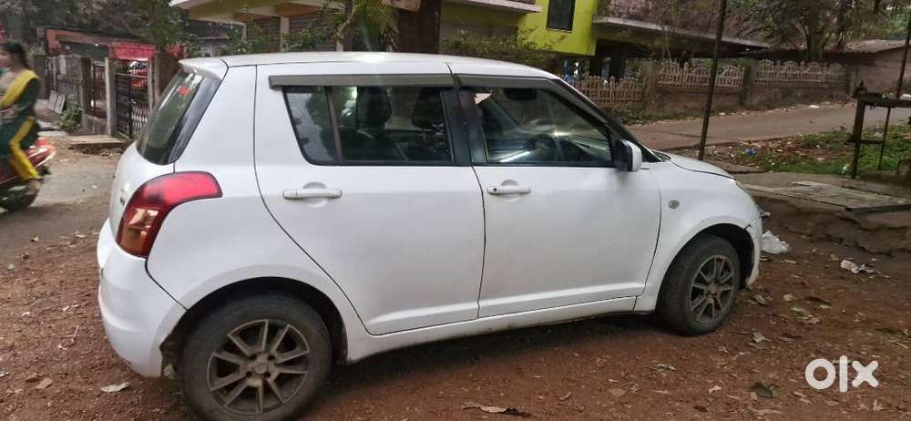 Maruti Suzuki Swift Vxi Abs Bsiv, 2009, Petrol