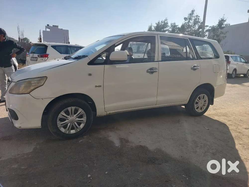 Toyota Innova 2013 Diesel Well Maintained