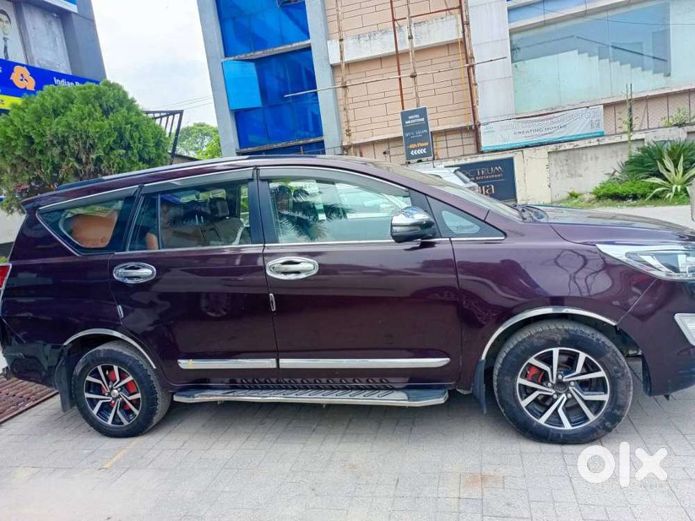 Toyota Innova Crysta 2.4 G Mt 8s, 2018, Diesel