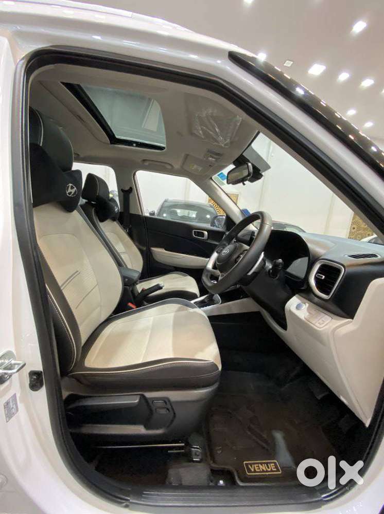 Hyundai Venue Sx Plus Turbo Dct, 2025, Petrol