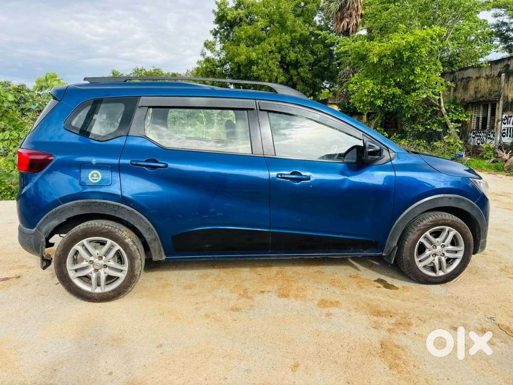 Renault Triber Rxz, 2022, Petrol