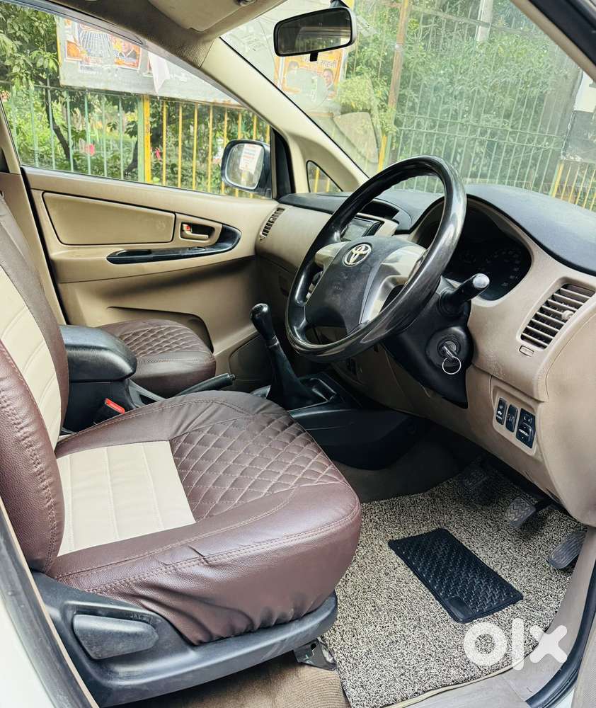 Toyota Innova 2.5 G (diesel) 8 Seater, 2016, Diesel
