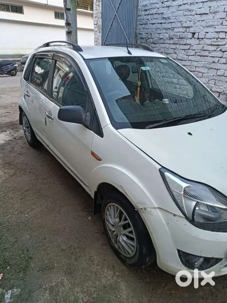 Ford Figo 2012 Diesel 95000 Km Driven