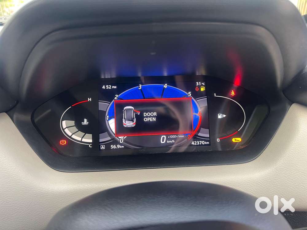 Nissan Magnite 1.0 Xv, 2023, Petrol