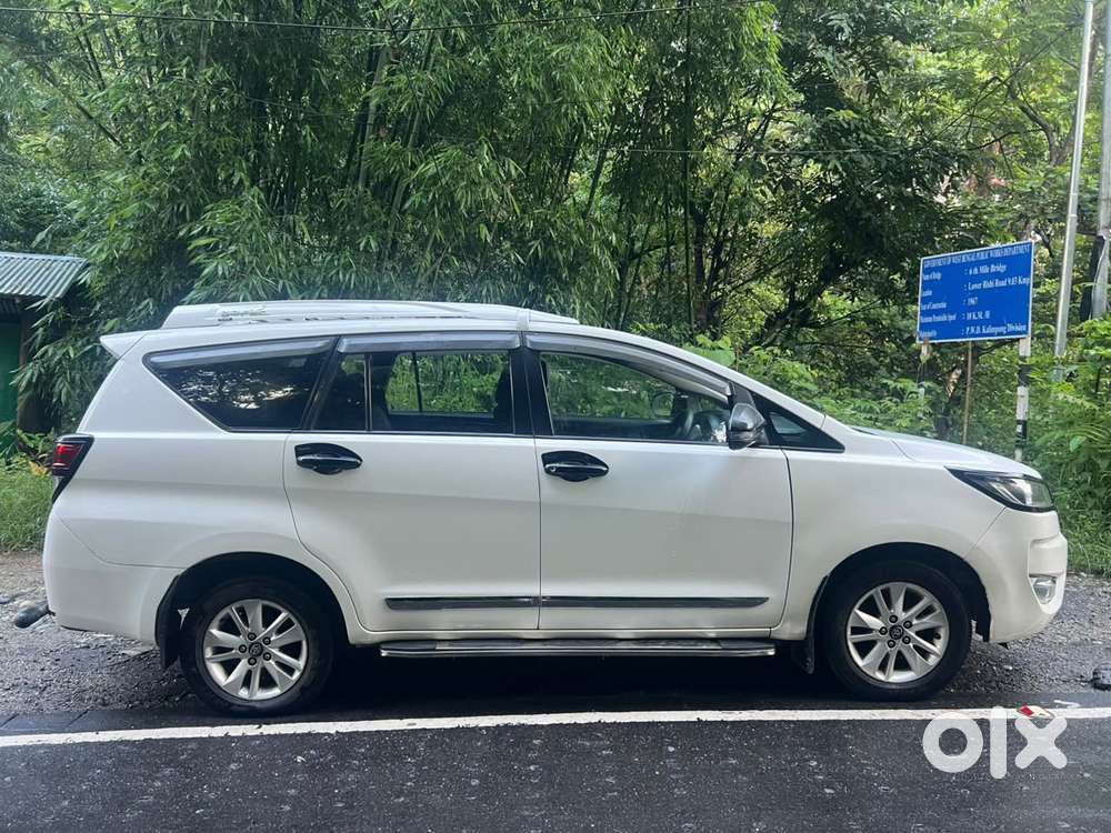 Toyota Innova Crysta 2.4 Gx Mt, 2017, Diesel
