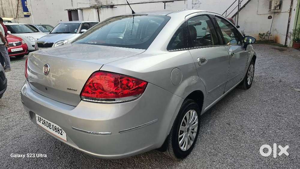 Fiat Linea 2007-2013 Emotion (diesel), 2010, Diesel