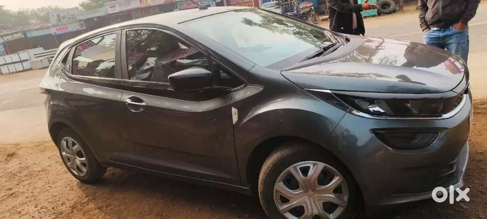 Tata Altroz Xm Petrol 2024